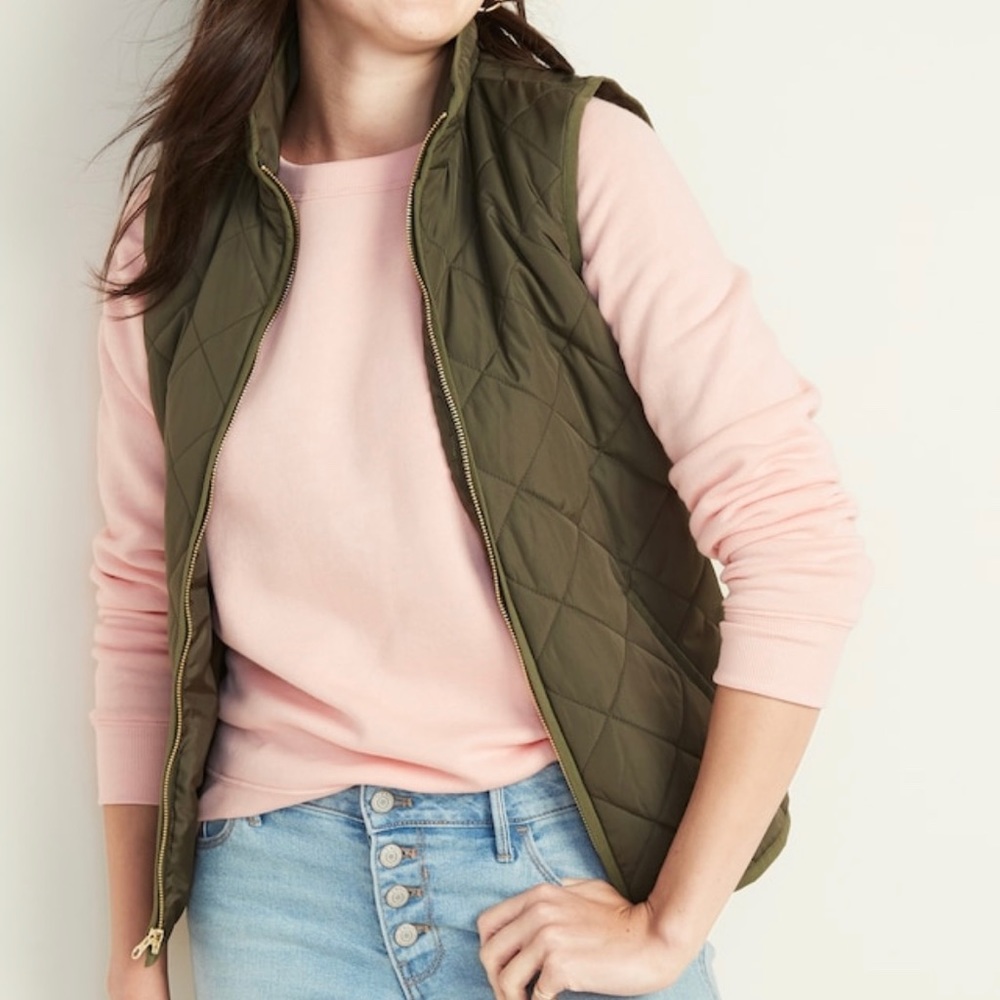 Lightweight Diamond-Quilted Zip-Front Vest